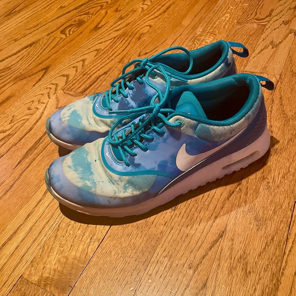 Nike Women's Blue Tie-Dye Sneakers